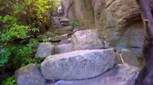 ice-caves-and-verkeerderkill-falls-trail-007-giant-rock-stairs